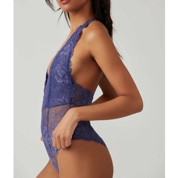FREE PEOPLE EVERYDAY HALTER LACE BODY SUIT LARGE BLUE - Picture 2 of 7